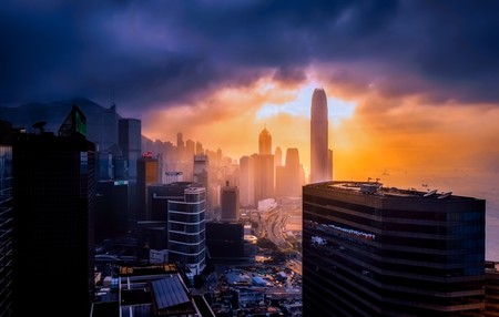 El motivo por el que la divisa de Hong Kong no se ha hundido con las revueltas populares (por ahora)