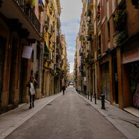 El Gobierno cambia las normas el 1 de octubre: en estas calles los coches siempre tendrán que ceder el paso al peatón