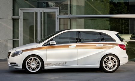 Mercedes-Benz-ClaseB-E-Cell-Plus-02