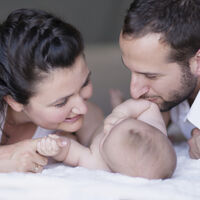 Nestlé y otras empresas que amplían los permisos de maternidad y paternidad más allá de las 16 semanas