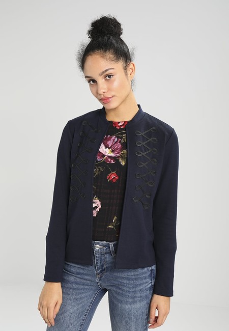 Blazer Only a un precio chollo de 19,20 euros y los gastos de envío gratis