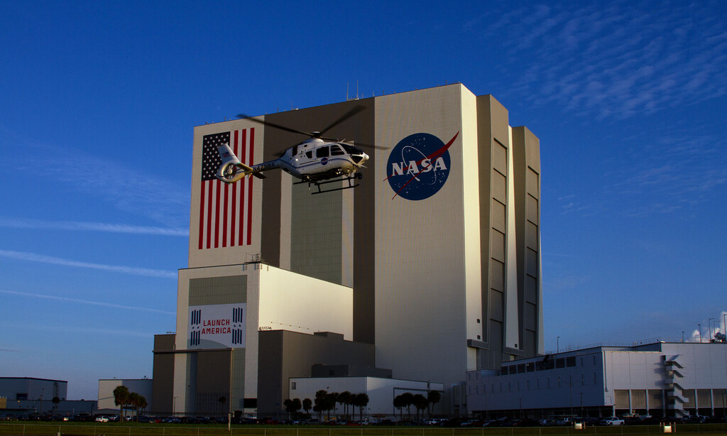 La nueva carrera espacial se está calentando: ahora la NASA ha vetado a los ciudadanos chinos hasta en Zoom