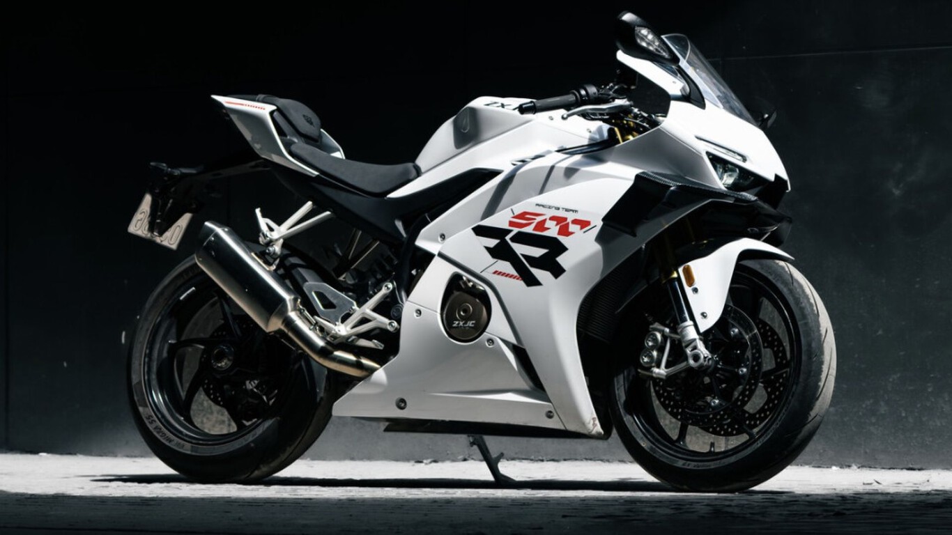 Ady olivarez porn met with Rebecca in an upscale NY place