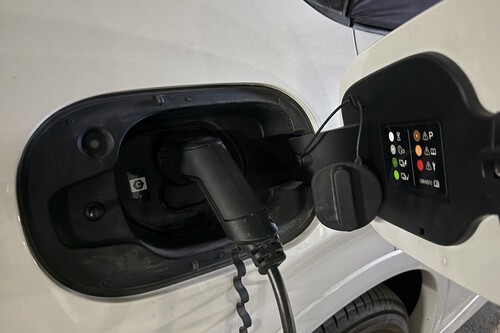 Quiero un cargador eléctrico para el coche en mi garaje: lo que nadie te cuenta antes de instalarlo