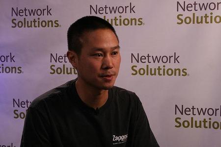 ¿Cómo es la vida sin jefes? La historia de Zappos