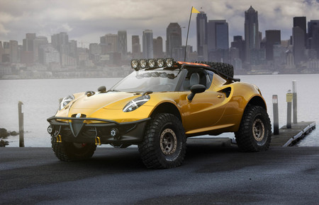 Sabemos que no pasará, pero nos encantaría ver este Alfa Romeo 4C competir en el Rally Dakar