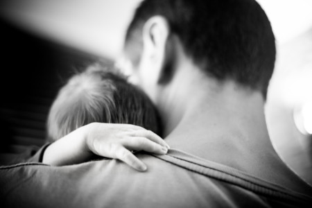 Carta abierta del padre preadoptivo que tuvo que devolver a la madre biológica a su hijo de cuatro años