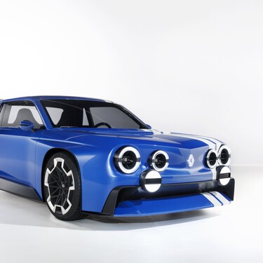He estado con el espectacular Renault 8 Gordini Concept y una cosa me ha quedado clara: se puede hacer un coche eléctrico moderno con sabor a coche clásico
