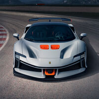 Los nuevos Ferrari SF90 XX Stradale y SF90 XX Spider son unas bestias de circuito de 1.030 CV homologadas para calle