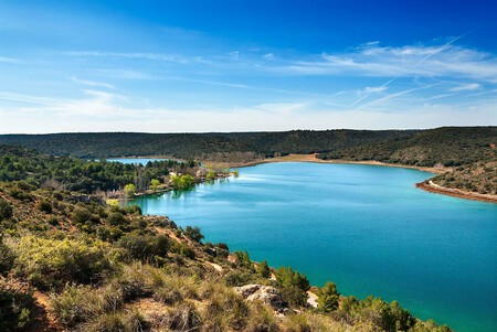 Pueblo Lagunas Cascadas Piscinas Naturales Cerca Madrid Escapada Viajes Coche Ciudad Real Buena Comida