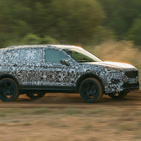 El SEAT Tarraco se deja ver en este vídeo y muestra sus cartas como coche todoterreno de siete plazas