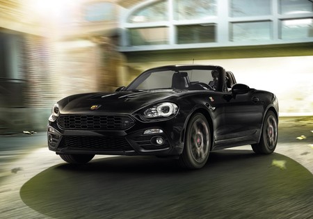 El Abarth 124 Spider Scorpione es el coche bonito y divertido de siempre con nuevos colores especiales