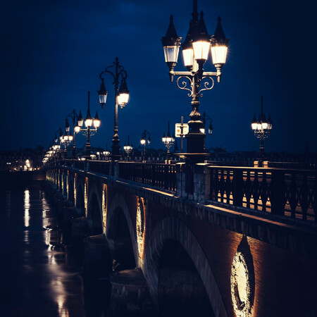 Puente Piedra Burdeos