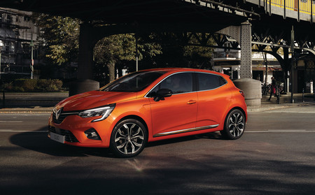 Renault Clio 2019: nuevo diseño, más calidad y tecnología, y ahora también como coche híbrido