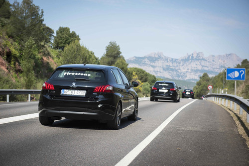 Esto es lo que nos ha parecido el Firestone Roadhawk, tras probarlo en el circuito de Castellolí y en carretera