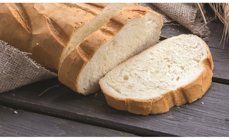 La evidencia científica demuestra que cuanto menos pan consumamos, mucho mejor