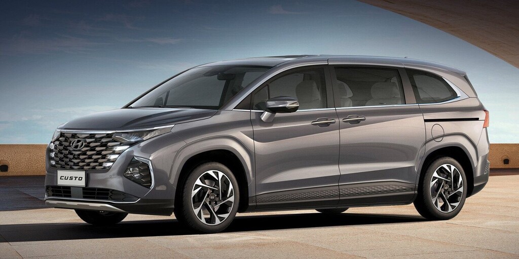 Hyundai Custo: la minivan de tamaño de Santa Fe que quiere realmente aprovechar la comodidad y espacio