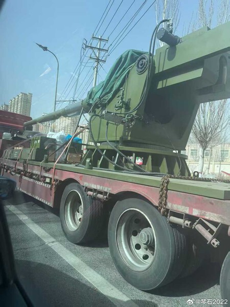 O projeto se diferencia dos canhões de grande calibre existentes, como o H/PJ/45, visando um calibre de 155 mm