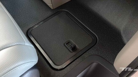 Kia PV5 Passenger 2025