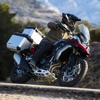 La Macbor Montana XR5 quiere su hueco entre las motos trail para el carnet A2 con 47 CV y bien equipada, por 6.499 euros