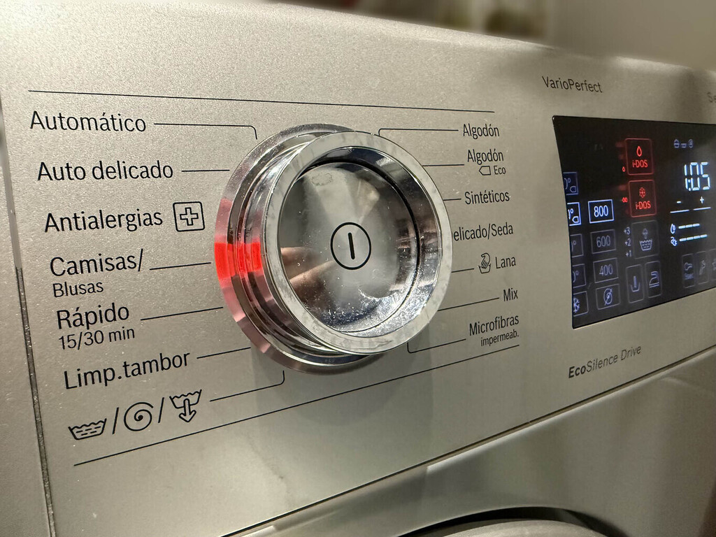 No solo te ayuda a horrar luz, esta función de tu lavadora además reduce malos olores y mejora el cuidado de tu ropa