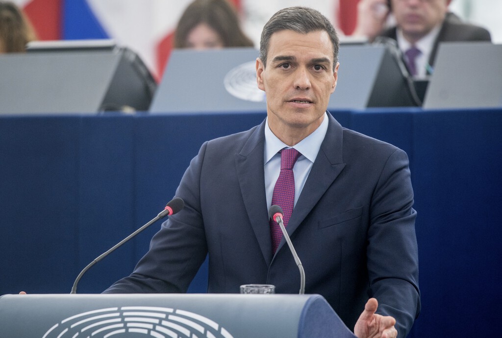 España invertirá 11.000 millones de euros en microchips y semiconductores. Son (muy) pocos