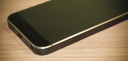 Solución contra los arañazos en el iPhone 5, pulir los bordes. ¿Demasiado radical?