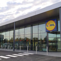 Llega a Lidl el toallero de diseño y sin taladros para el baño, por menos de 10 euros 