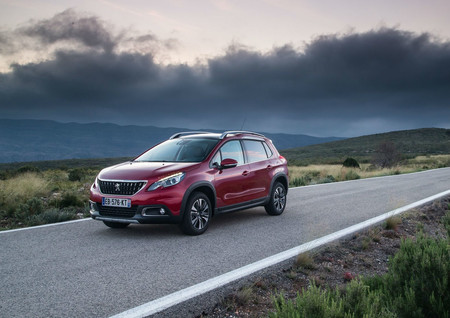 El Peugeot 2008 estrenará su segunda generación en 2019