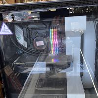 Creyó que se topó con una ganga y casi pierde 900 euros. Encontró un PC Gaming de 2.000 euros que solo valía la mitad