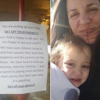 La nota de una maestra pidiendo a los padres que se desenganchen del móvil cuando recogen a sus hijos