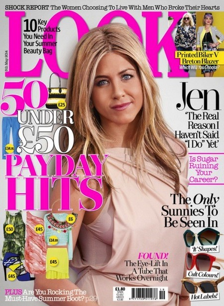 Jennifer Aniston con cara de Nenuco en la portada de Look