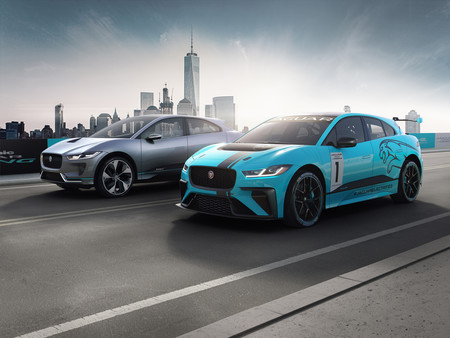 Jaguar I-PACE eTROPHY