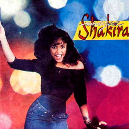 Shakira vintage... vaya ceja, maja