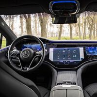Apple CarPlay quería invadir el cerebro de los coches, pero ha encontrado quien le pare los pies: "Esto es un Mercedes; todo es Mercedes"