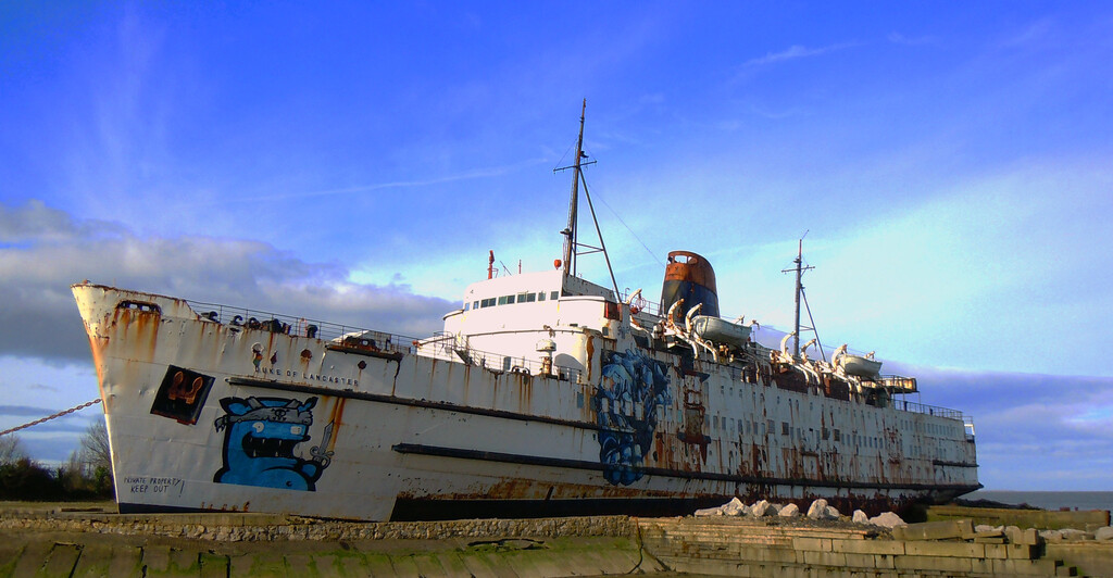 La historia del Duke of Lancaster, el barco olvidado durante décadas con un tesoro único a bordo: 50 recreativas arcade 