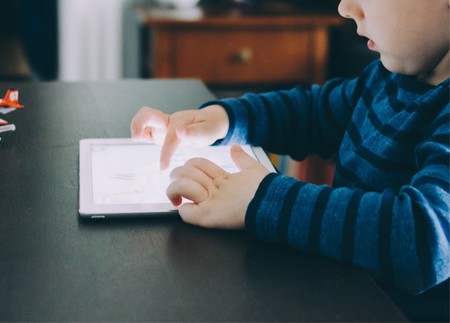 Cómo gestionar los controles parentales en iOS y qué puedes hacer para evitar esa posible adicción de los niños