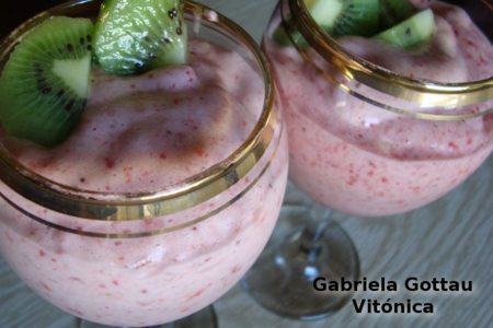 Sorbete de plátano y fresa. Receta saludable