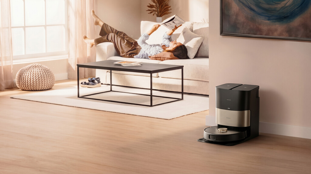 Cecotec presenta el Conga Q300: 25.000 Pa, base de autoevaciado completa y mopa extensible para plantar cara a la alta gama
