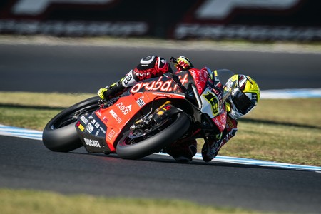 ¡Histórico! Álvaro Bautista se lleva el primer triplete de Superbike en su debut en Phillip Island