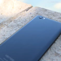 Foto 12 de 13 de la galería vernee-mars-pro-diseno en Xataka Android