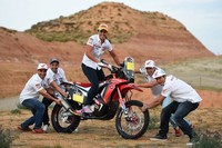 Laia Sanz ficha con el equipo Honda HRC para el Dakar 2015