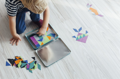 Cómo ejercitar la mente de los niños mientras se divierten: 11 juegos sencillos que estimulan la memoria, la lógica y el lenguaje