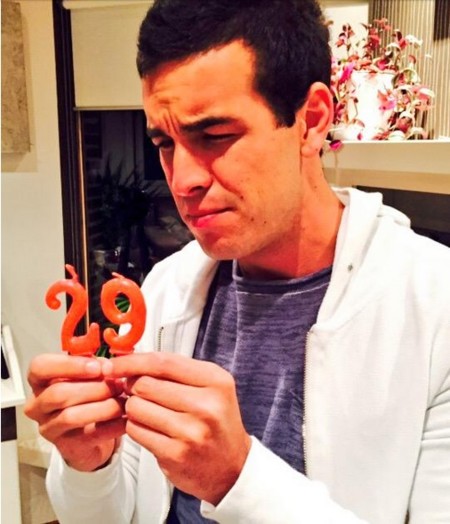 Y Mario Casas ya está a un pasito de la treintena