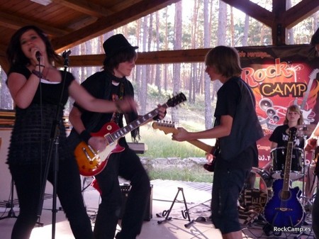 Ya se pueden solicitar las Becas Rock Camp para la edición del año 2014