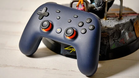 コントローラーは高品質のプラスチックで作られており、非常に快適でした。