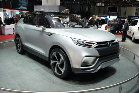 Ssangyong presenta en Ginebra su concepto de crossover híbrido de siete plazas
