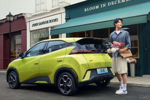 El plan de China para derrocar a Tesla y al resto de marcas en Europa: una avalancha de coches desde dentro