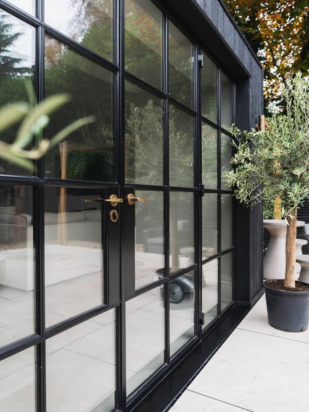 Architecture Is A Conversation Between Past And Present In This Project The Victorian Home S H 1
