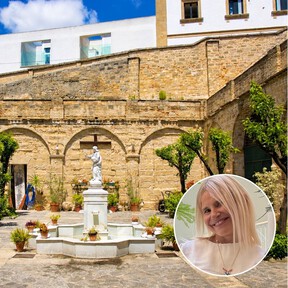 El refugio de Eugenia Martínez de Irujo para disfrutar del verano: buen vino y un casco antiguo monumental para recorrer a pie 